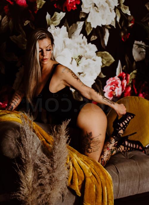 Escort modell Leighton, Recklinghausen - 13177