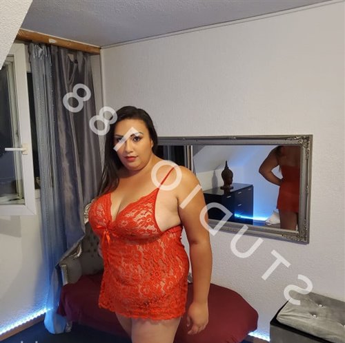 Lillis, escort in Düsseldorf - 5672